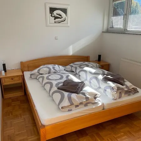 Apartma Gams Apartman *